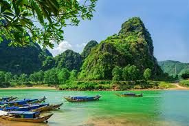 Dong Hoi - Phong Nha - Hue 3 Days / 2 Nights